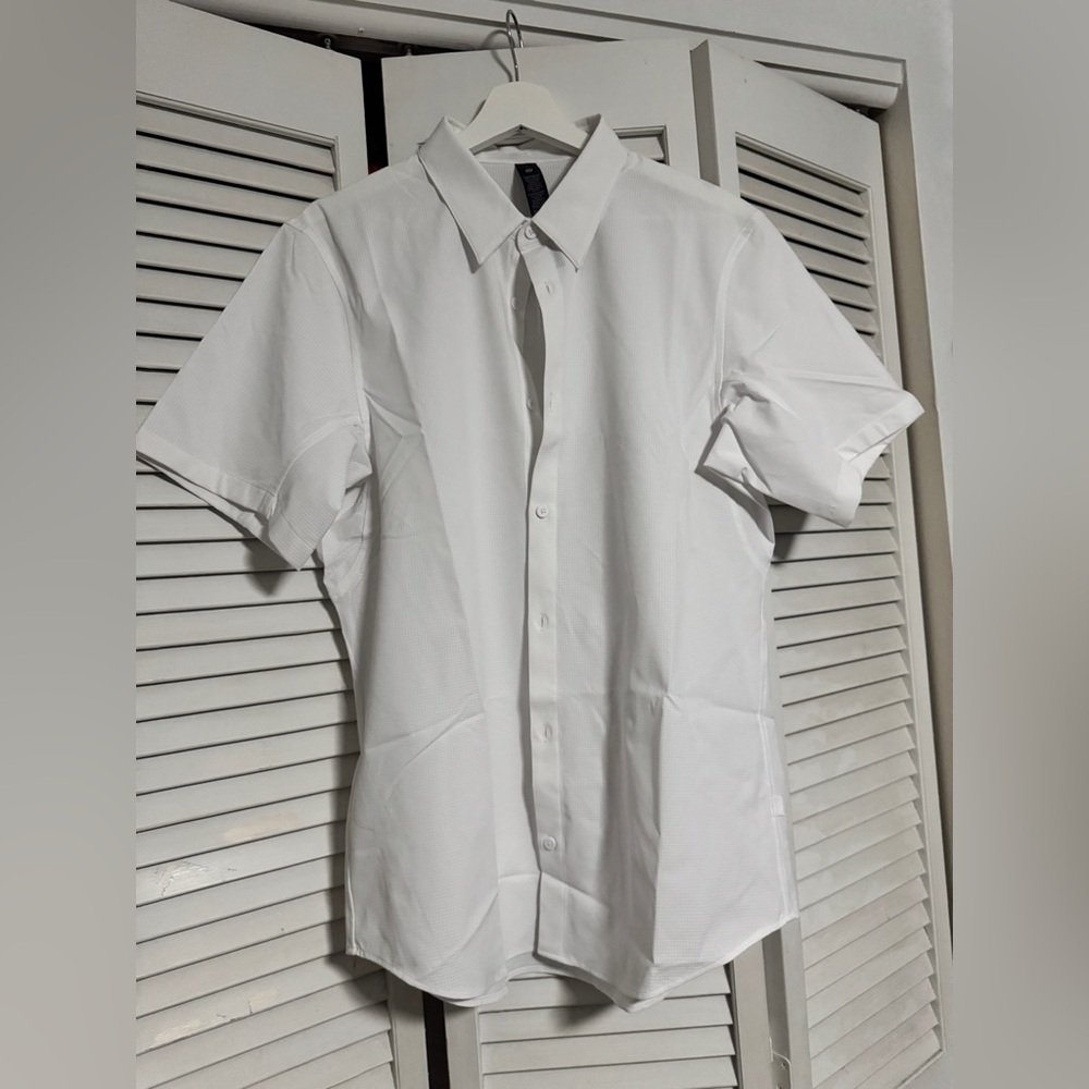 Lululemon airing easy short sleeve shirt size L white
